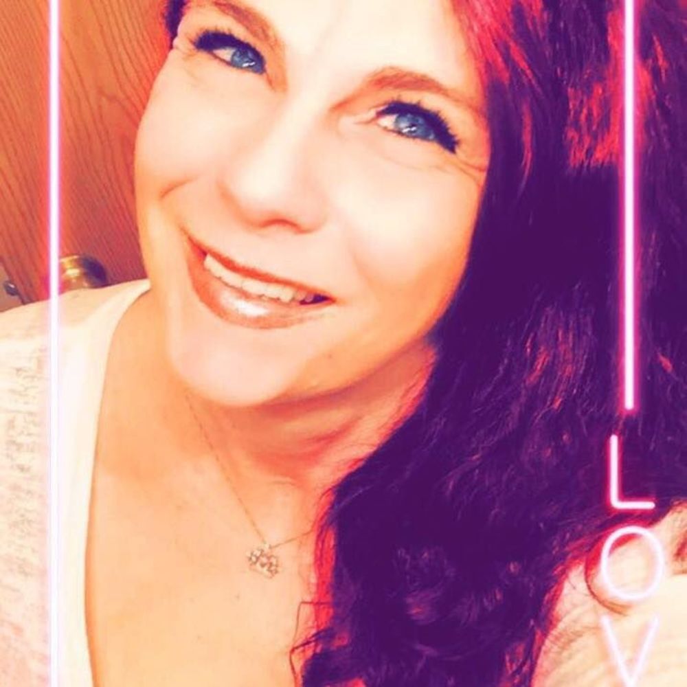 Meet your Posher, Carrie
